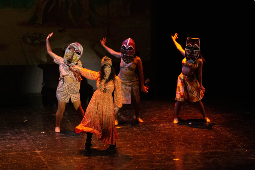 Escena de l’espectacle Els Viatges de Monipé