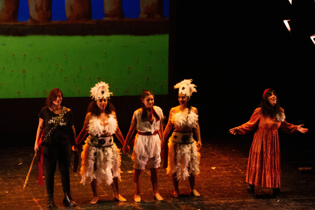 Escena de l’espectacle Els Viatges de Monipé